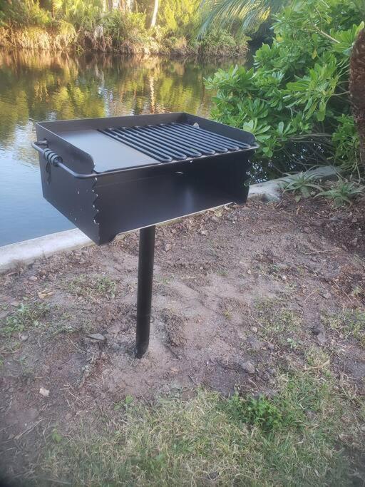 4Br Private Dock, Warm Spring Canal, Kayaks, Canoe Hudson Eksteriør bilde