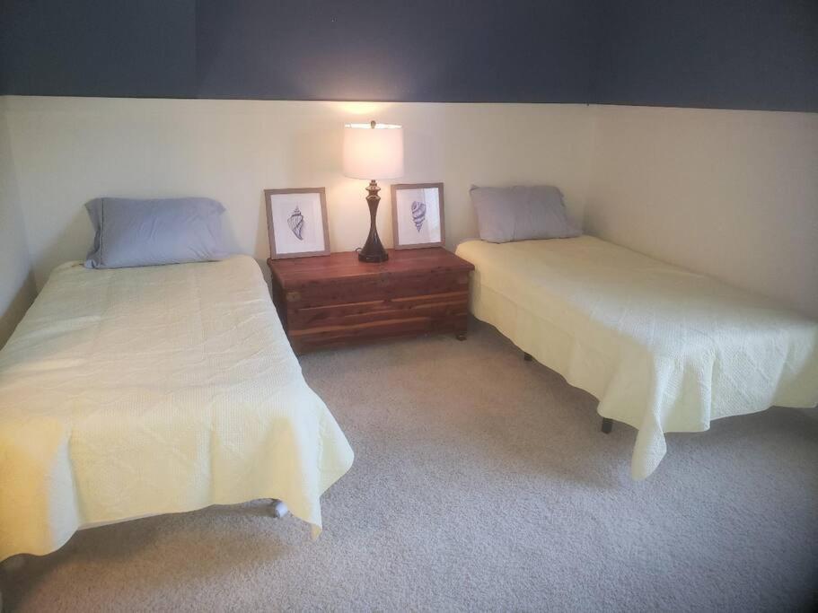 4Br Private Dock, Warm Spring Canal, Kayaks, Canoe Hudson Eksteriør bilde